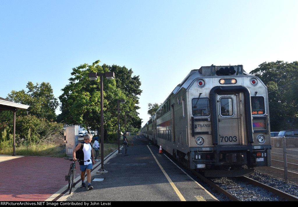 NJT Train # 4756 arriving into Spring Lake Station 